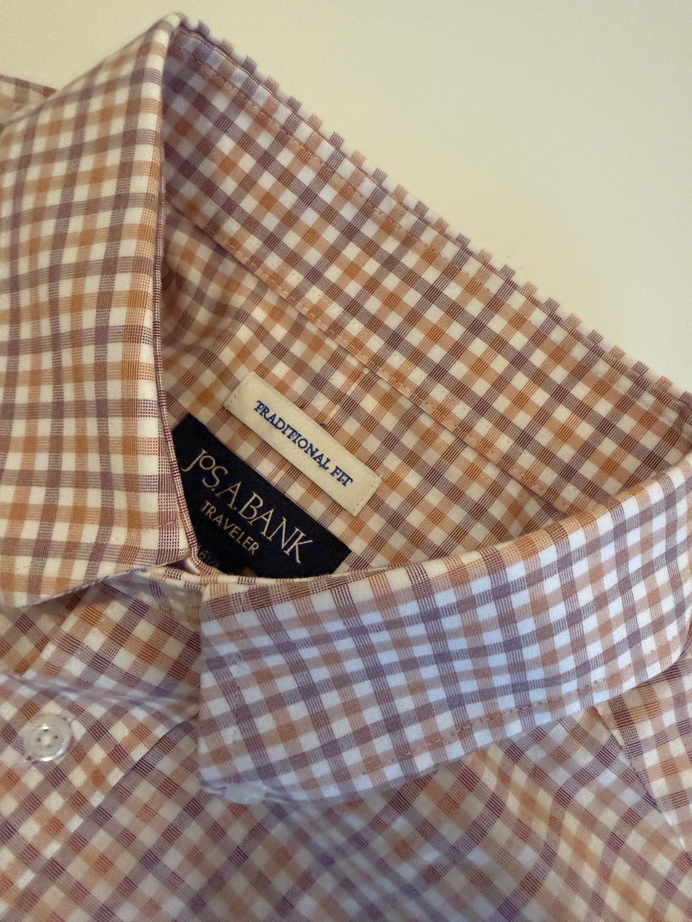 Jos. A. Bank Traveler Men’s Button-Down Dress Shirt – Size 16.5/32-33